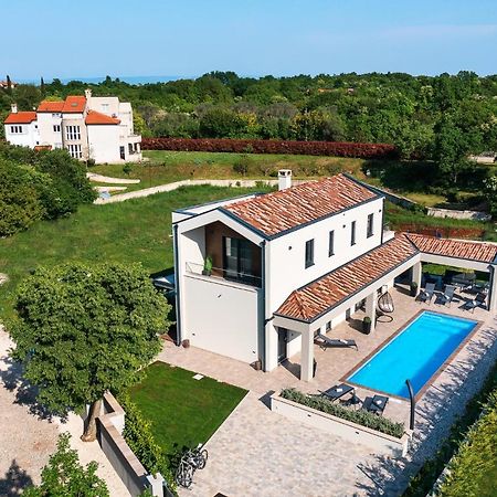 Villa Nobu Mali Vareški Eksteriør bilde
